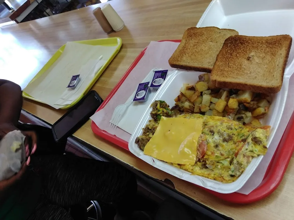 Shavonne and Kahpone Bone Breakfast